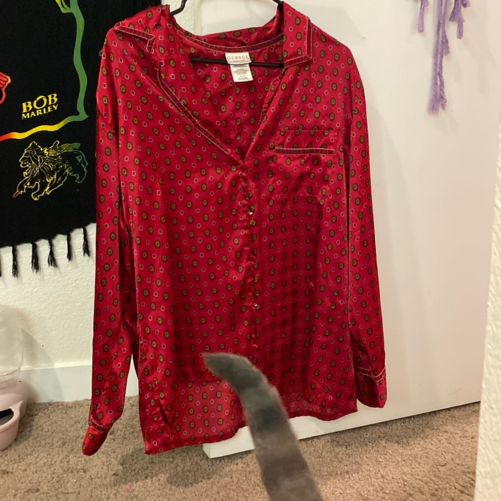 Barely worn im moving just trying to get rid of it